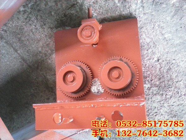 吊鉤拋丸機(jī)跑車(chē)。
